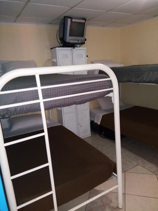 Hostel Room Aruba 오란제스타트 외부 사진